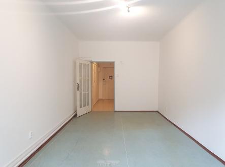 Pronájem bytu, garsoniéra, 27 m²