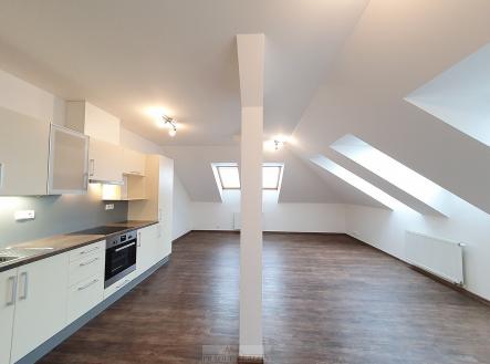 Pronájem bytu, 2+kk, 67 m²