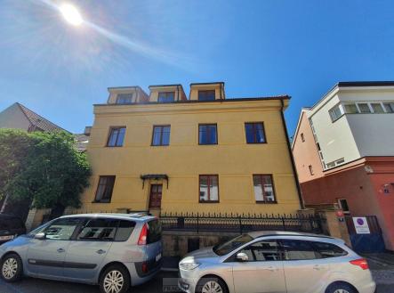 Pronájem bytu, 1+kk, 22 m²