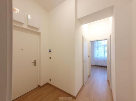 Pronájem bytu, 2+kk, 45 m²