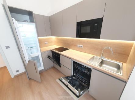 Pronájem bytu, 2+1, 47 m²