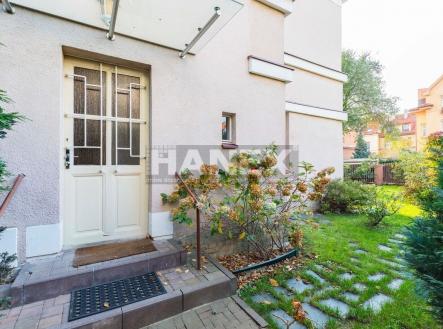 Pronájem domu/vily, 180 m²