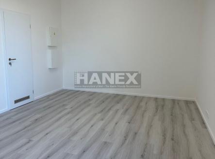 Pronájem obchodní prostor, 73 m²