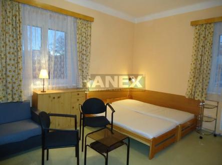 Pronájem bytu, 1+1, 38 m²