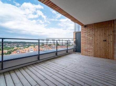 Pronájem bytu, 3+kk, 120 m²