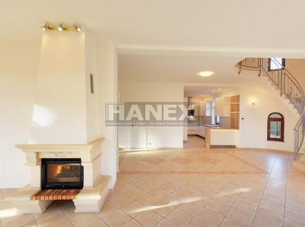 Pronájem domu/vily, 243 m²