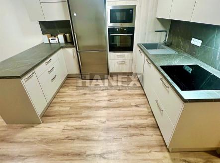 Pronájem bytu, 3+kk, 80 m²