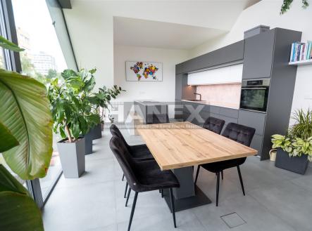 Prodej bytu, 5+kk, 186 m²