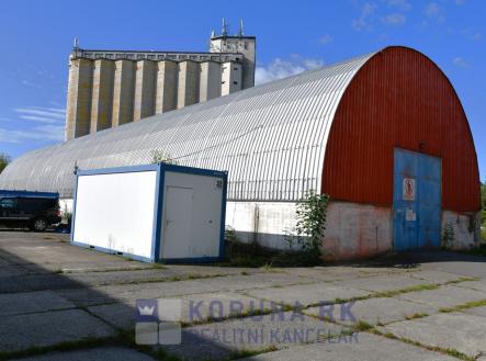 Pronájem komerčního objektu, sklad, 660 m²