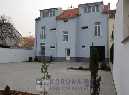 Pronájem bytu, 3+kk, 64 m²