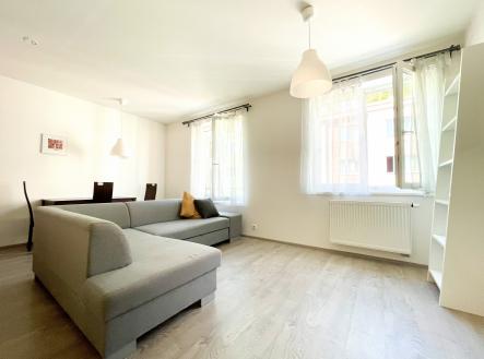 Pronájem bytu, 1+kk, 32 m²