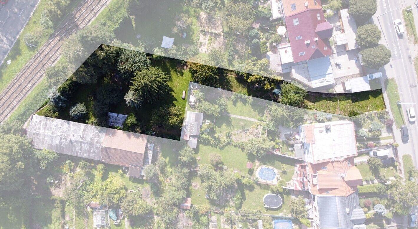 Prodej pozemku určeného k výstavbě (až 2 samost. RD), celková plocha 1198m2, Brno-Komín, ul. Branka