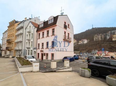 Prodej nájemního domu, 261 m²