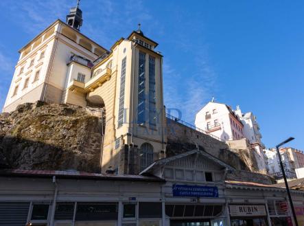 Prodej nájemního domu, 261 m²