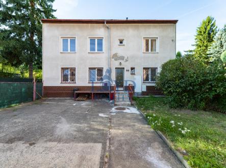 Prodej obchodní prostor, 142 m²