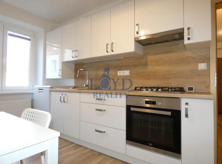 Pronájem bytu, 2+1, 61 m²