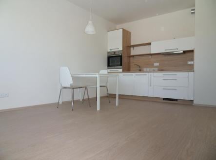 Pronájem bytu, 1+kk, 32 m²