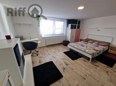 Pronájem bytu, 3+kk, 87 m²