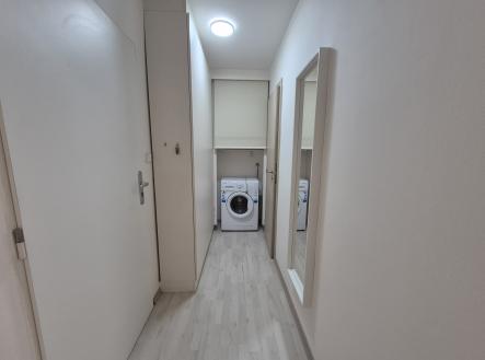 Pronájem bytu, 1+kk, 30 m²
