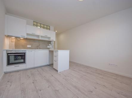 Pronájem bytu, 2+kk, 38 m²