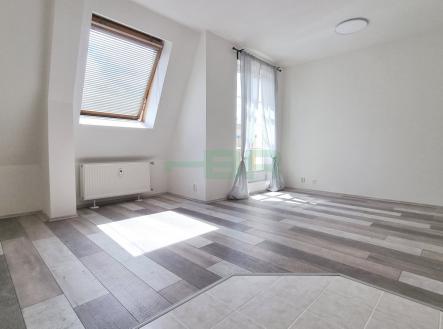 Pronájem bytu, 2+kk, 50 m²