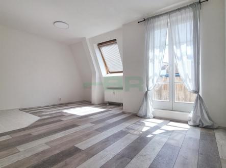 Pronájem bytu, 2+kk, 47 m²