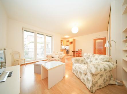 Pronájem bytu, 1+kk, 40 m² obrázek