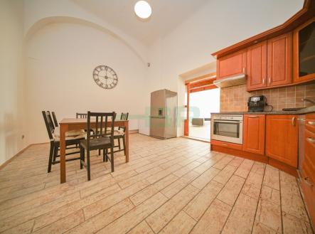 Pronájem bytu, 1+1, 70 m²