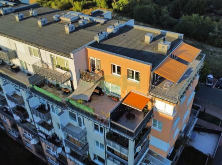 Pronájem bytu, 3+kk, 131 m²