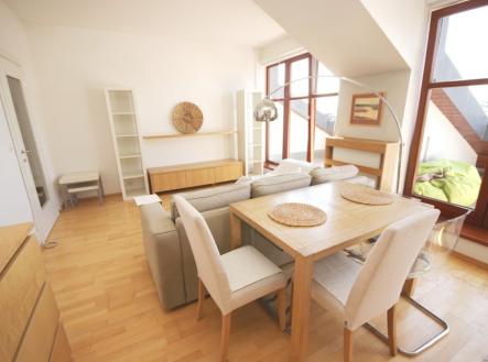 Pronájem bytu, 2+kk, 43 m²