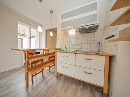 Pronájem bytu, 1+kk, 19 m²