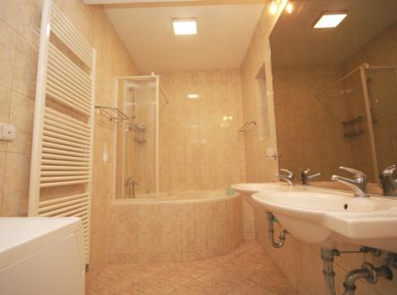 Pronájem bytu, 3+kk, 90 m²