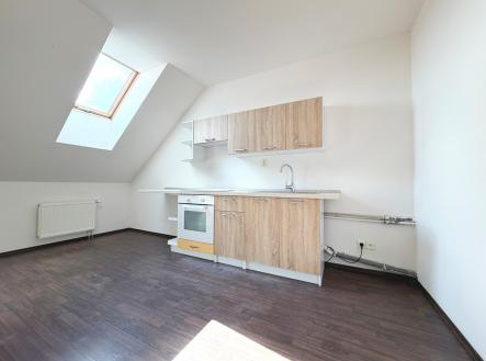 Pronájem bytu, 3+kk, 80 m²