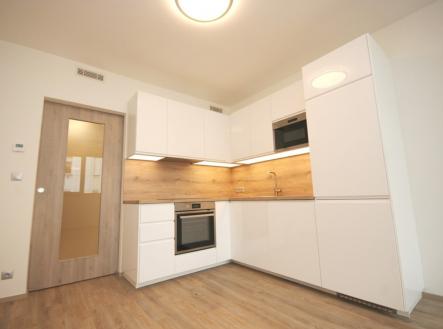Pronájem bytu, 1+kk, 36 m²