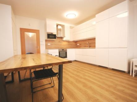 Pronájem bytu, 4+kk, 94 m²
