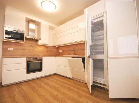 Pronájem bytu, 4+kk, 94 m²