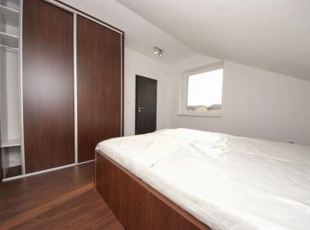 Pronájem bytu, 3+kk, 79 m²