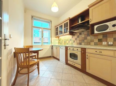 Pronájem bytu, 2+1, 80 m²