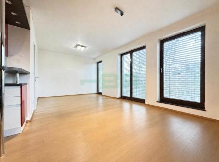 Pronájem bytu, 2+kk, 75 m²