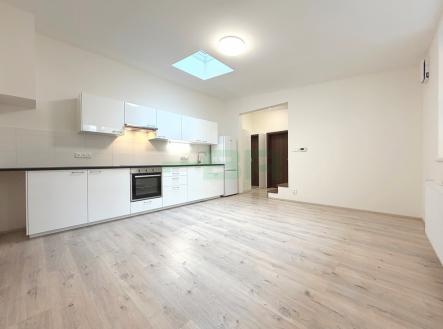 Pronájem bytu, 2+kk, 45 m²