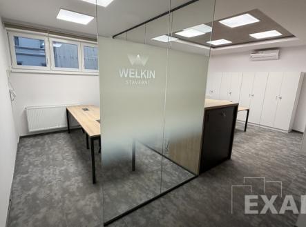 Pronájem kanceláře, 77 m²