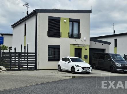 Pronájem domu/vily, 152 m²