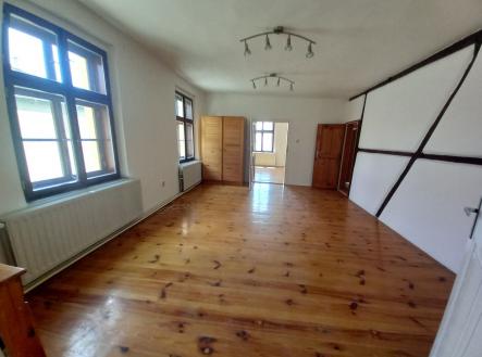 Pronájem bytu, atypický, 113 m²