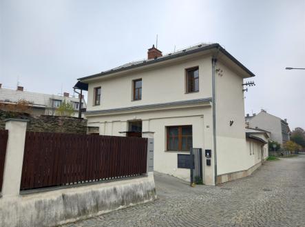 Pronájem - kanceláře, 71 m²