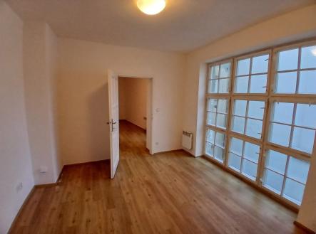 Pronájem bytu, atypický, 45 m²