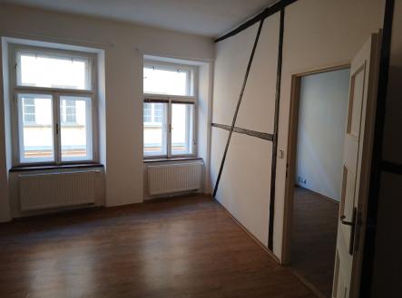 Pronájem bytu, atypický, 67 m²