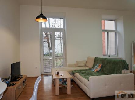 Pronájem bytu, 1+kk, 42 m²