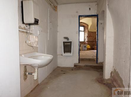 Pronájem - obchodní prostor, 56 m²