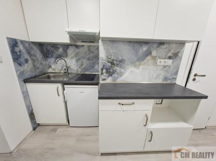 Pronájem bytu, 1+kk, 30 m²