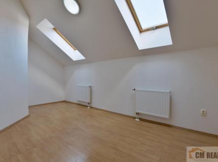 Pronájem bytu, 2+kk, 72 m²